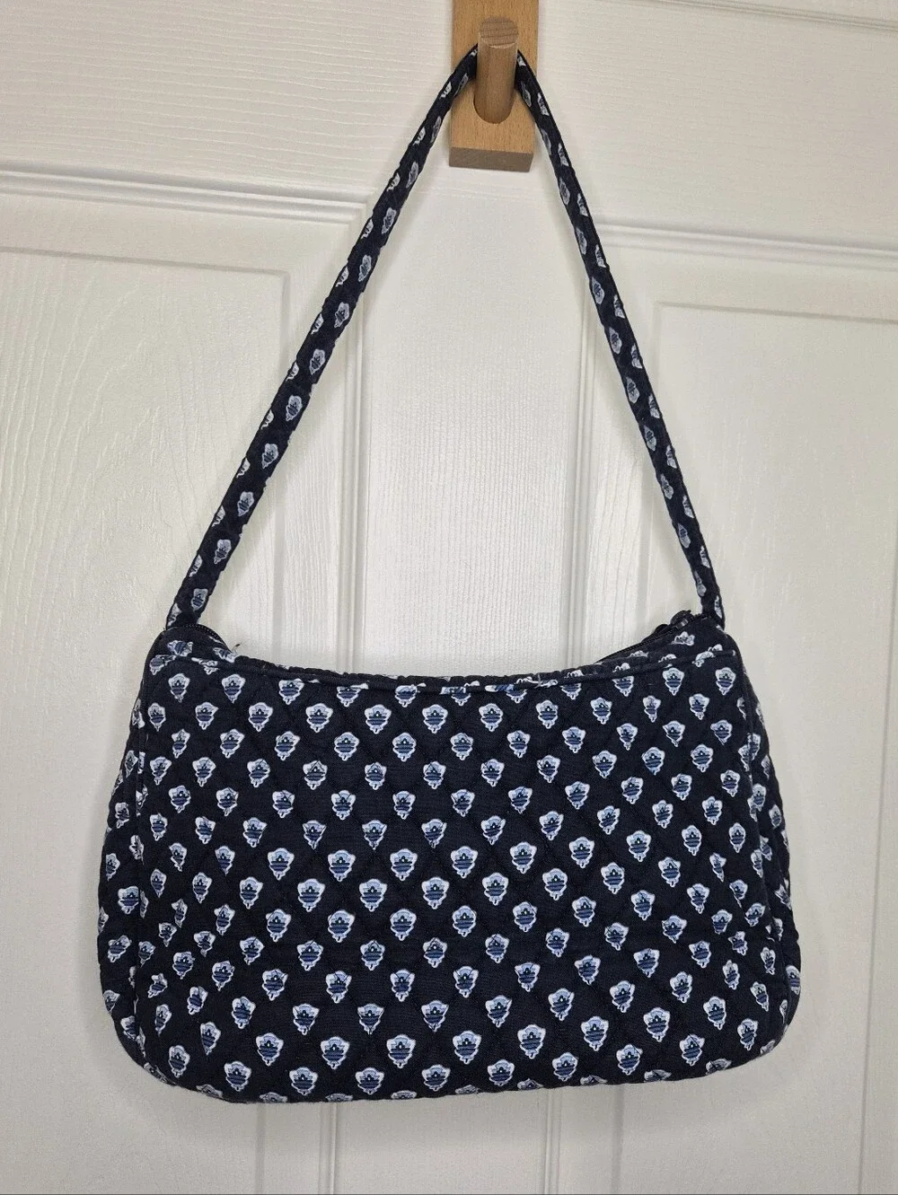 Vera Bradley Nantucket Navy Quilted Cotton Hobo Bag / Zip Top Shoulder Purse